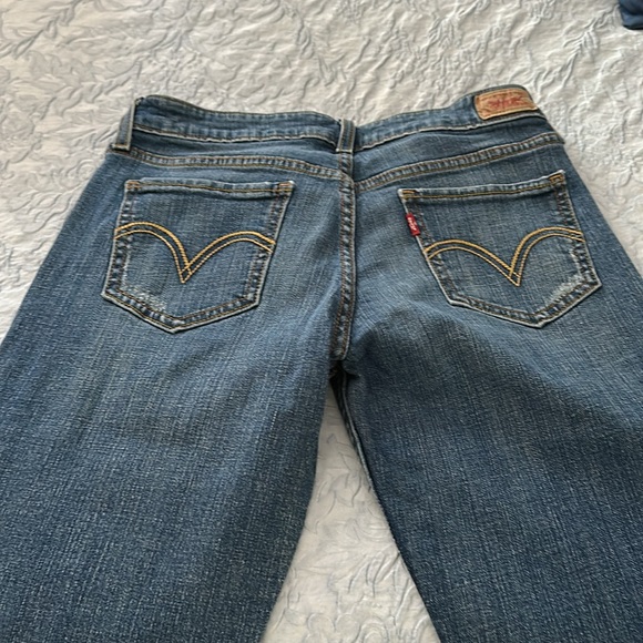 Levi’s super low 518 denim 15$ per pair - Picture 3 of 4